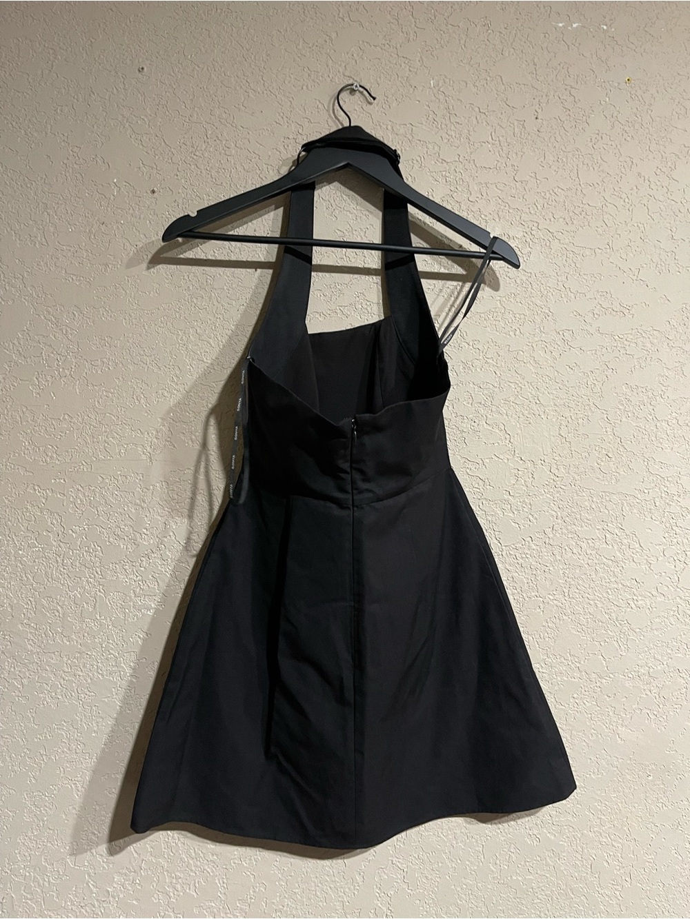 SONYA | RIELLE HALTER  MINI DRESS - Picture 3 of 6